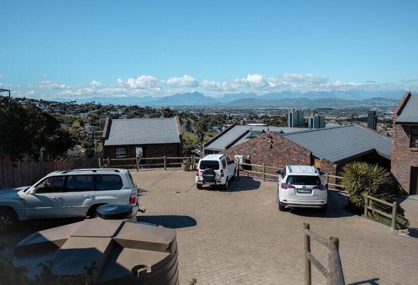 بنسيون Hilltop Guesthouse