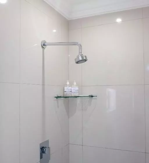 פנסיון Hilltop Guesthouse