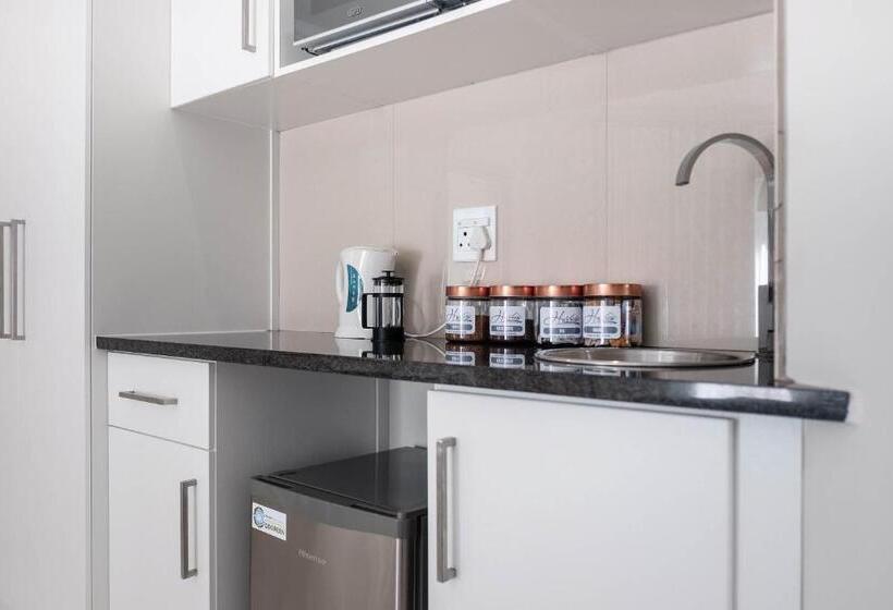 بنسيون Hilltop Guesthouse