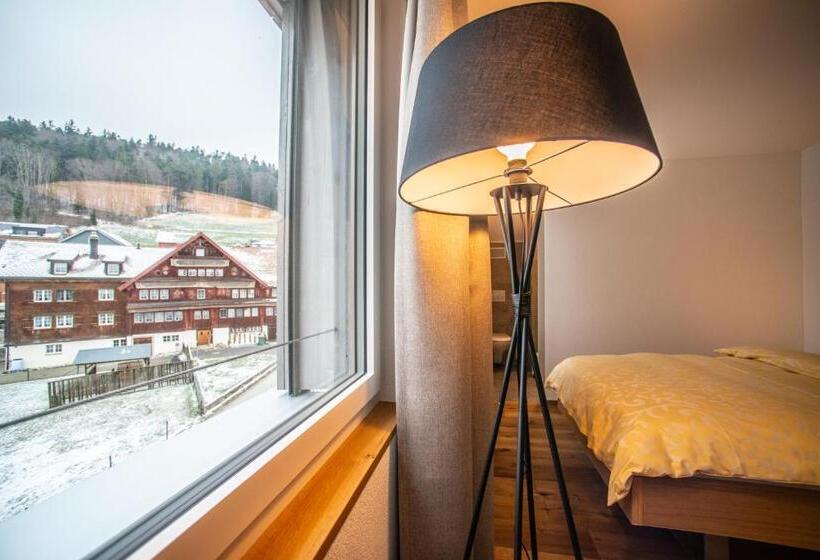 ペンション Rössli Tufertschwil