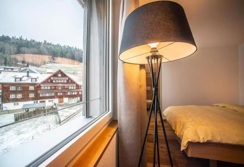 ペンション Rössli Tufertschwil