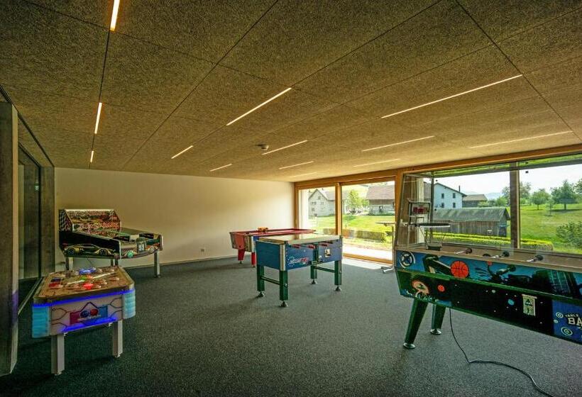 ペンション Rössli Tufertschwil