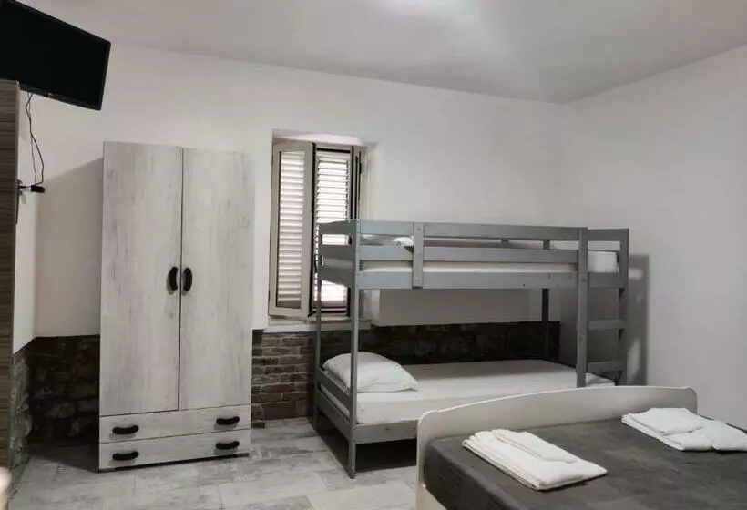 B&b Dell Infopoint La Via Silente