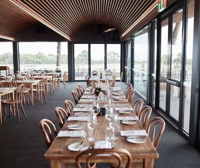 Hotelli Accommodation @ Curlewis