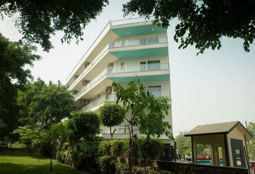 Inde Hotel Golf Course Extension, Gurgaon