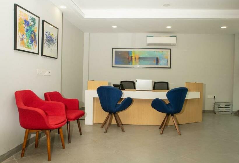 Inde Hotel Golf Course Extension, Gurgaon