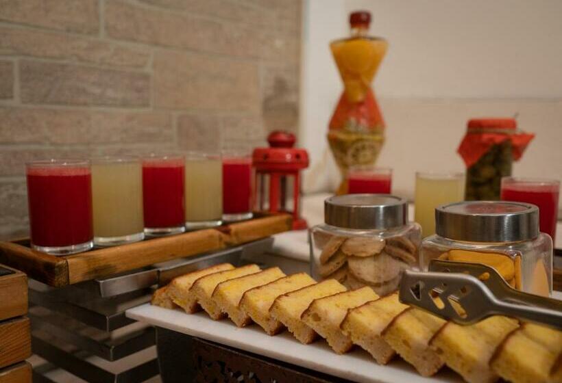 Inde Hotel Golf Course Extension, Gurgaon