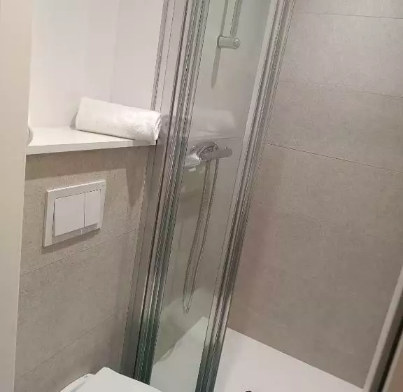 Hotelli Kyriad Direct Moulins Sud   Yzeure