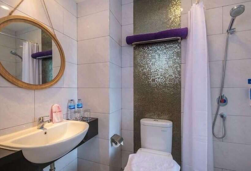 בית מלון כפרי Rumaruma Farvet Residence @ Ambon