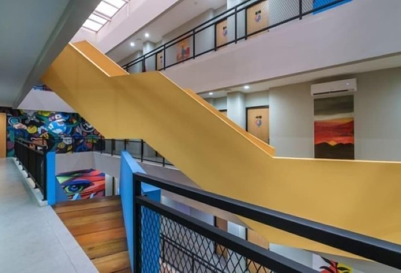 בית מלון כפרי Rumaruma Farvet Residence @ Ambon