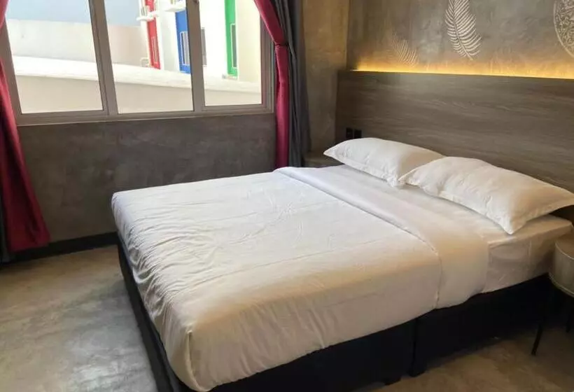 Sri Indar Hotel & Suites