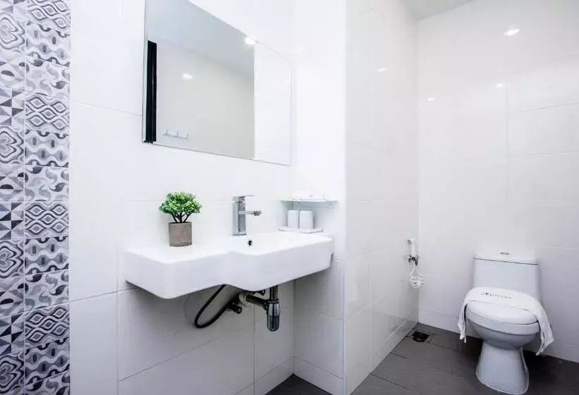 Sri Indar Hotel & Suites