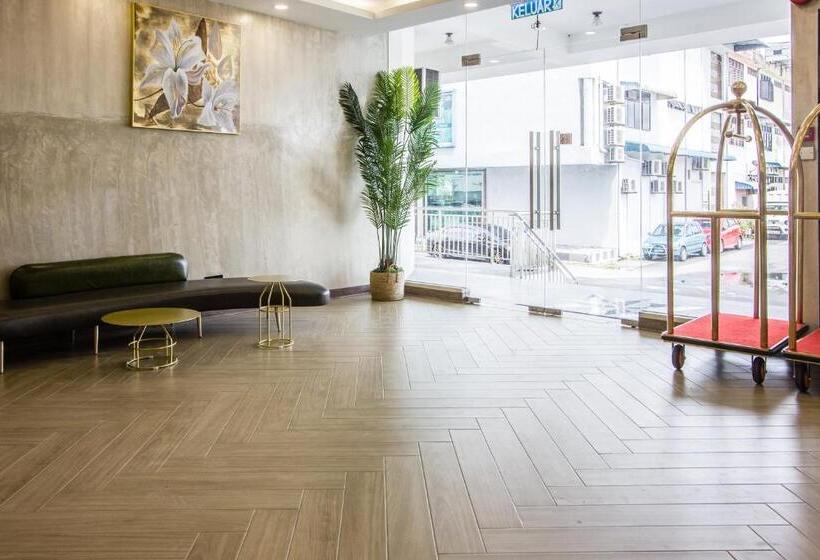 Sri Indar Hotel & Suites