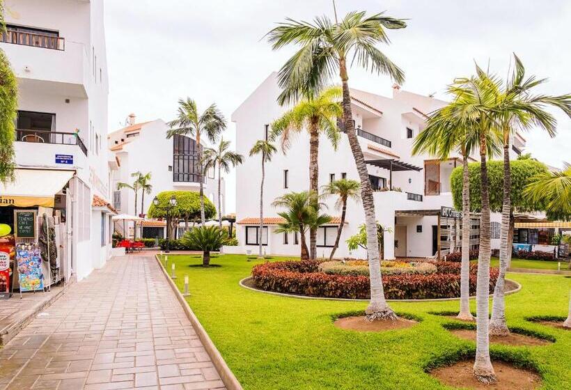 Live Los Cristianos Garden And Pool