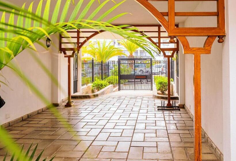 Live Los Cristianos Garden And Pool