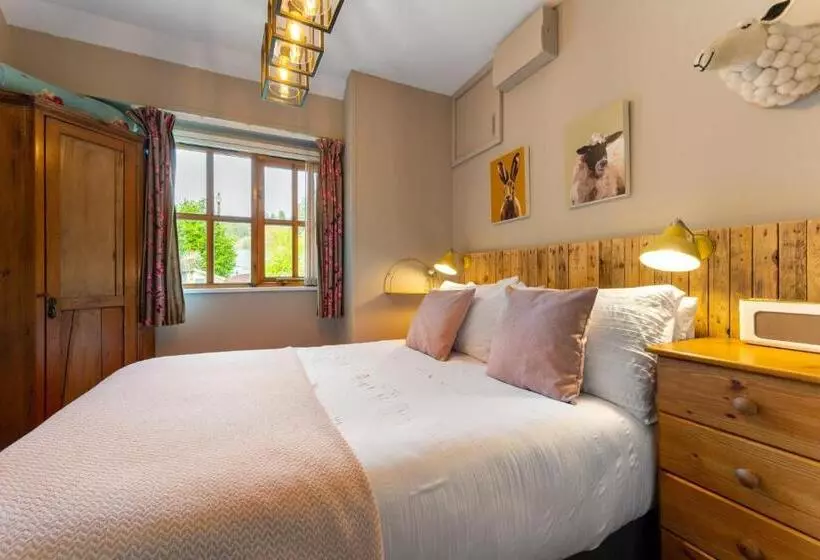 Romantic, Secluded Cottage In Cardinham Woods, Cornwall