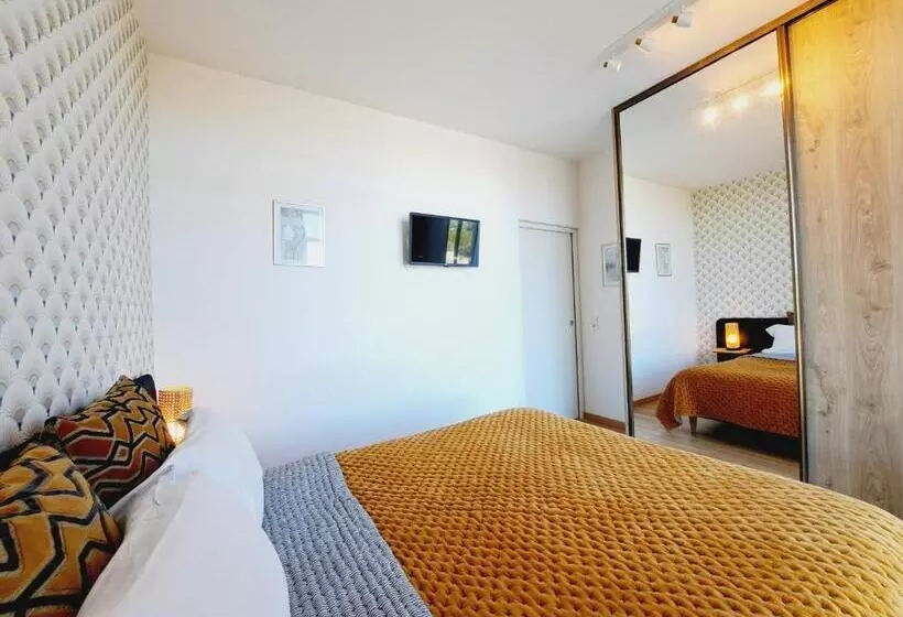 Hyper Centre Vue Bords Loire #confort #luxe