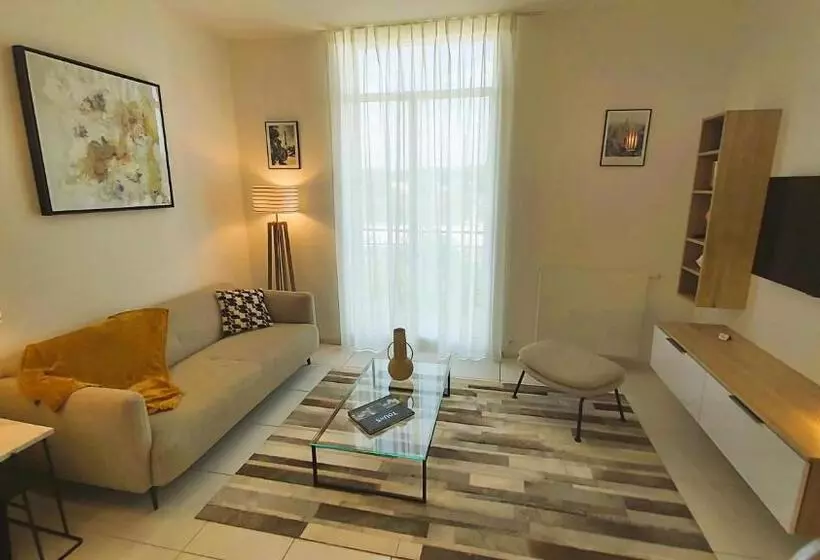 Hyper Centre Vue Bords Loire #confort #luxe