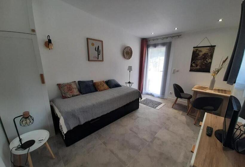 La Colinière, Joli Studio En Pleine Nature