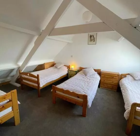 Port Mulgrave Cosy Cottage