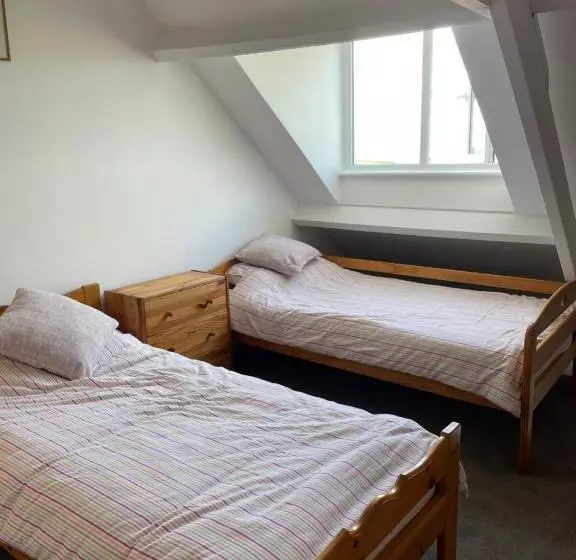 Port Mulgrave Cosy Cottage