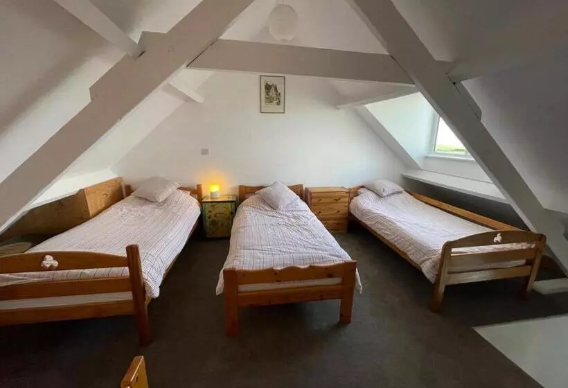 Port Mulgrave Cosy Cottage