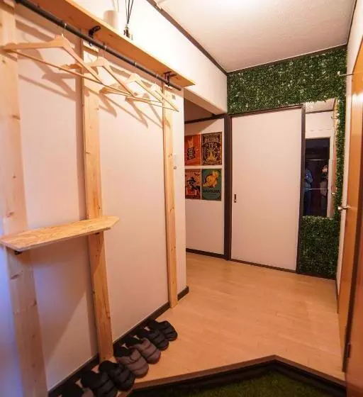 Route99 Yumoto 箱根湯本駅近山沿い川沿い 箱根湯本徒歩8分wifi 大人気ゲーム機無料 最大6名 無料駐車場