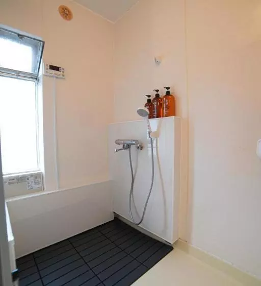 Route99 Yumoto 箱根湯本駅近山沿い川沿い 箱根湯本徒歩8分wifi 大人気ゲーム機無料 最大6名 無料駐車場