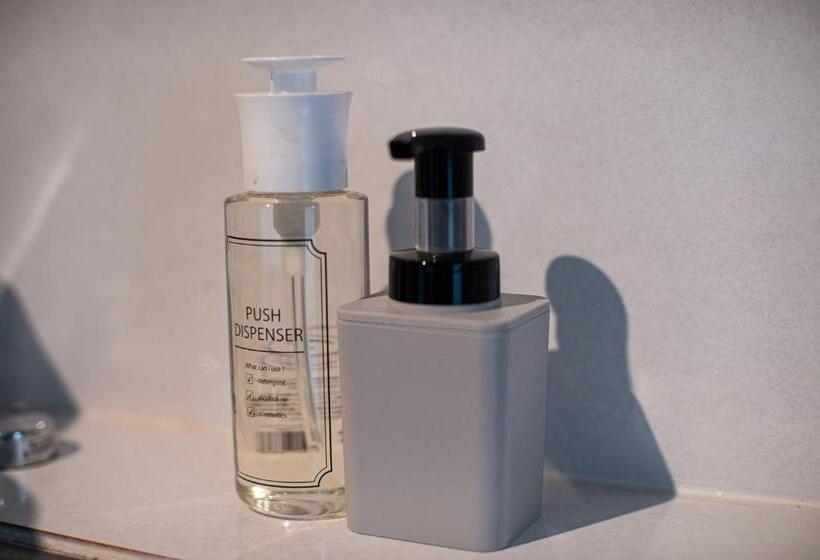 Route99 Yumoto 箱根湯本駅近山沿い川沿い 箱根湯本徒歩8分wifi 大人気ゲーム機無料 最大6名 無料駐車場