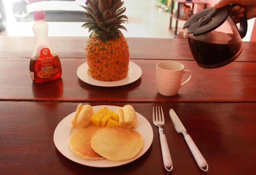 فندق صغير Twin Fin Plaza