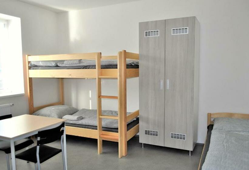 ユースホステル Ubytovna A Cykloubytovna Koupaliště Kadaň