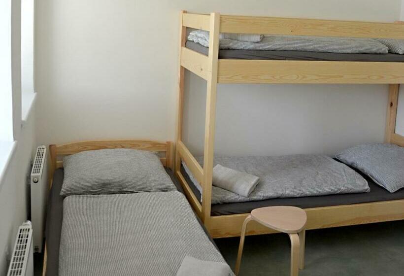 ユースホステル Ubytovna A Cykloubytovna Koupaliště Kadaň