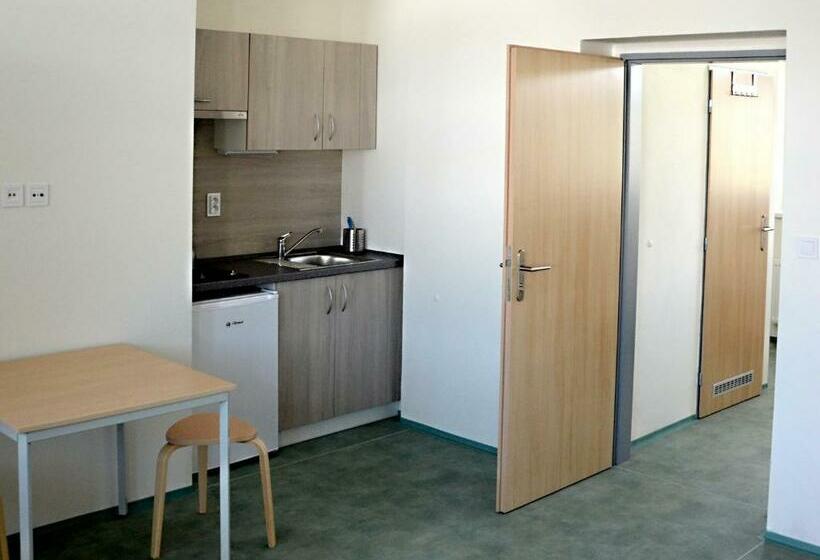 ユースホステル Ubytovna A Cykloubytovna Koupaliště Kadaň