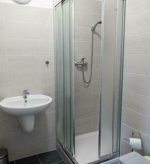 ユースホステル Ubytovna A Cykloubytovna Koupaliště Kadaň