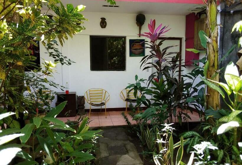 تختخواب و صبحانه Museito De Carlos