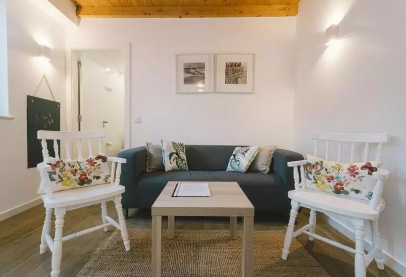 Best Houses 61   Lusiadas Ii