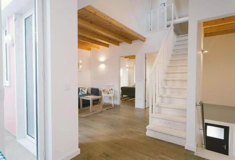 Best Houses 61   Lusiadas Ii