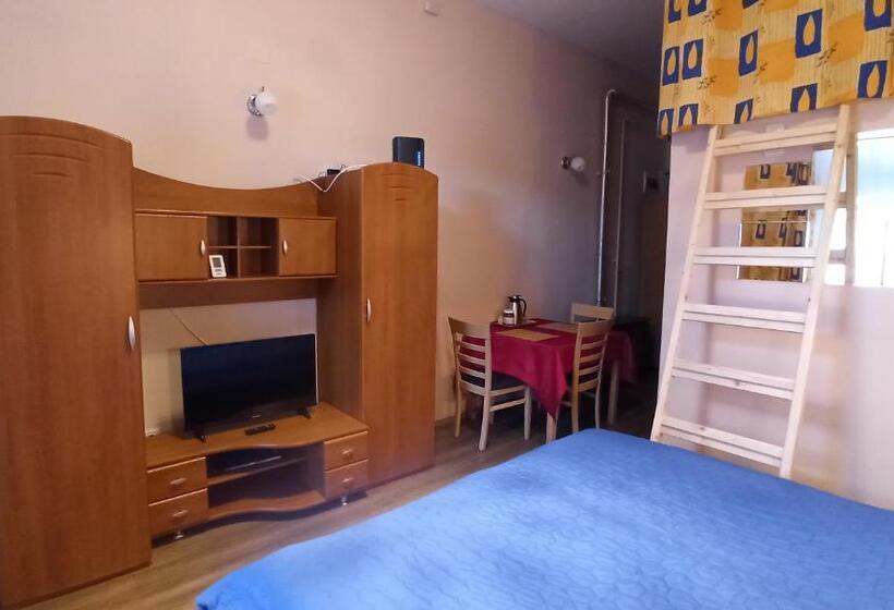 City Lights Apartman