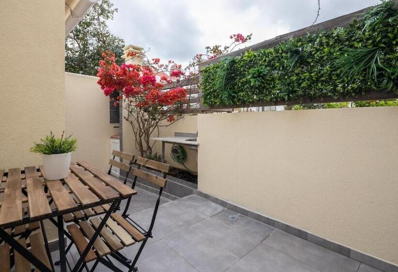 Designer Flats In Lapa By Lovelystay