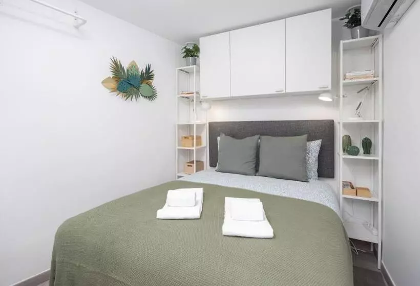 Designer Flats In Lapa By Lovelystay
