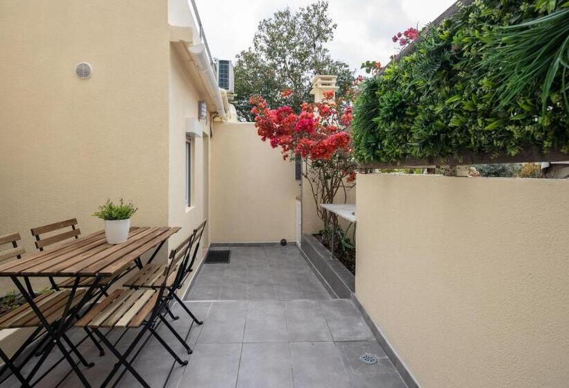 Designer Flats In Lapa By Lovelystay