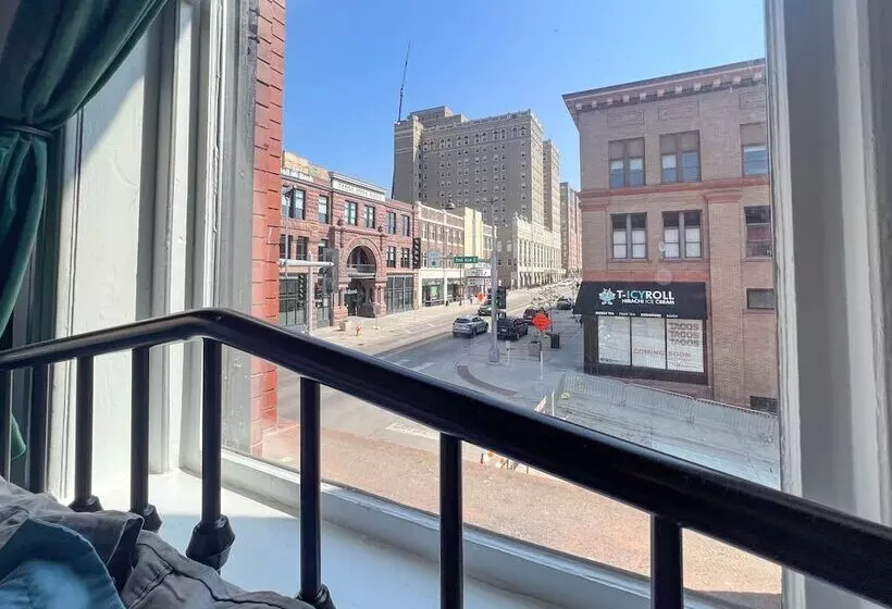 Hotelli The Oliver Inn