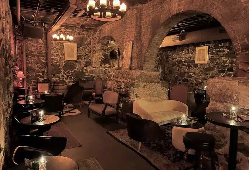 Hotelli The Oliver Inn