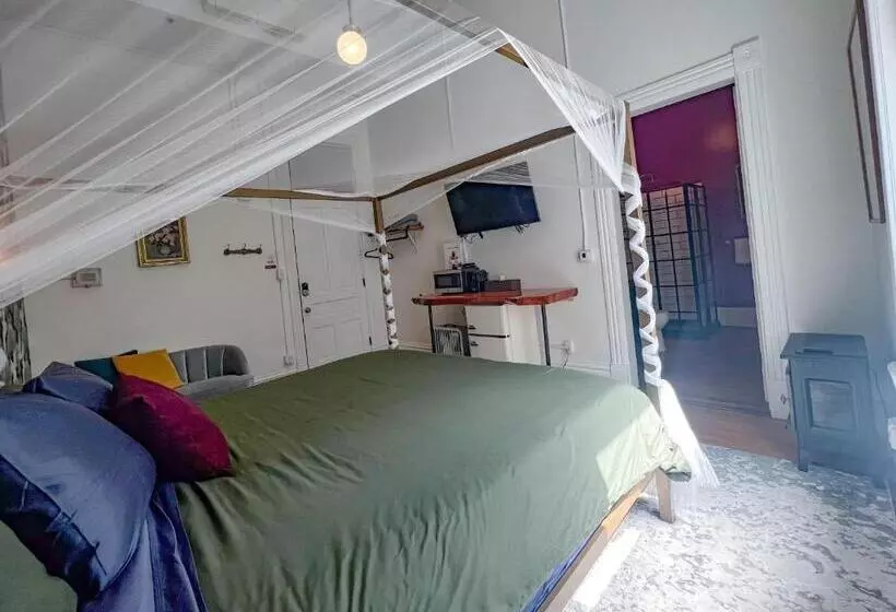 Hotelli The Oliver Inn