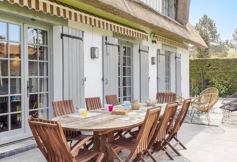 Luxueuse Chaumière 4 Chambres Avec Piscine