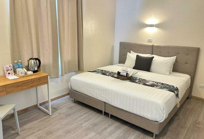 Myspace Hotel Comembo Taguig