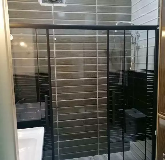 Nice View Hotel فندق الأطلالة الجميلة للعائلات فقط