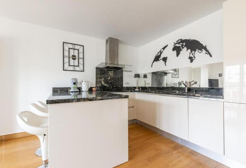 Earth Center By Plaza   Proche Disneyland Paris