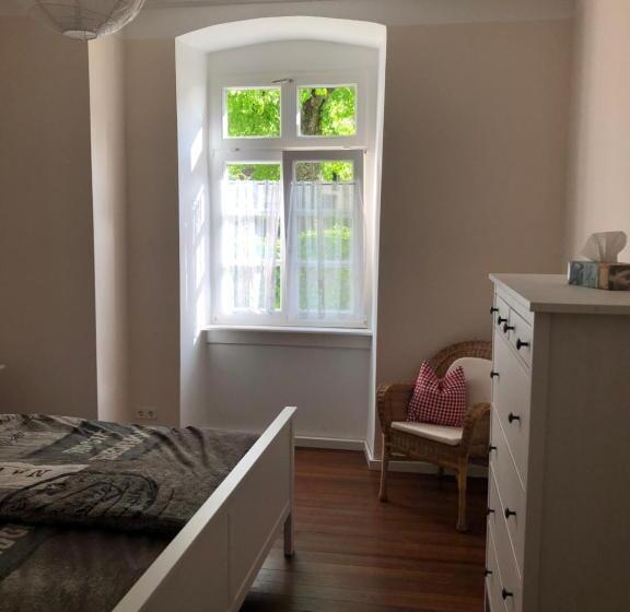 Altes Schulhaus Mutschelbach