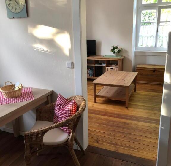 Altes Schulhaus Mutschelbach